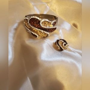 vintage rhinestones cocktail ring and bracelet.